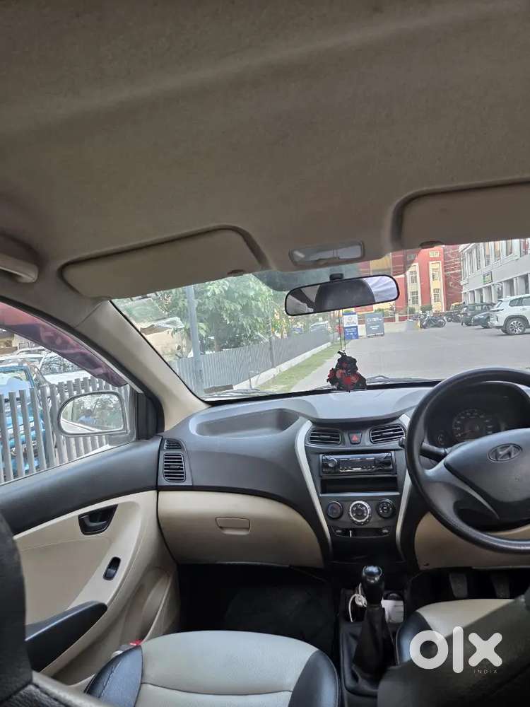 Hyundai Eon 2015 Petrol 57300 Km Driven