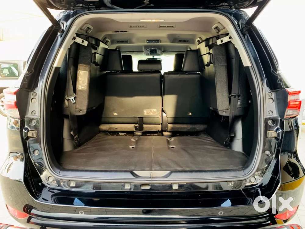 Toyota Fortuner 4x2 At 2.7 Petrol, 2022, Petrol