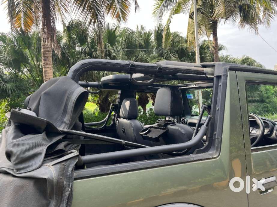 Mahindra Thar Lx 4-str Convertible At, 2021, Petrol