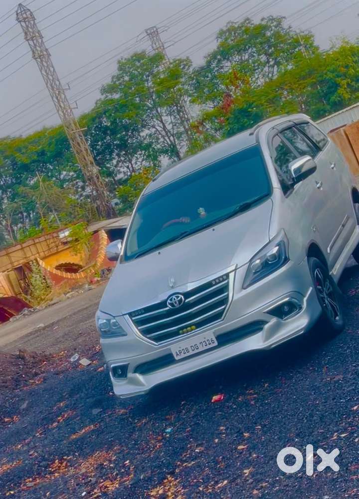 Toyota Innova Diesel Manual 2010 Km Driven