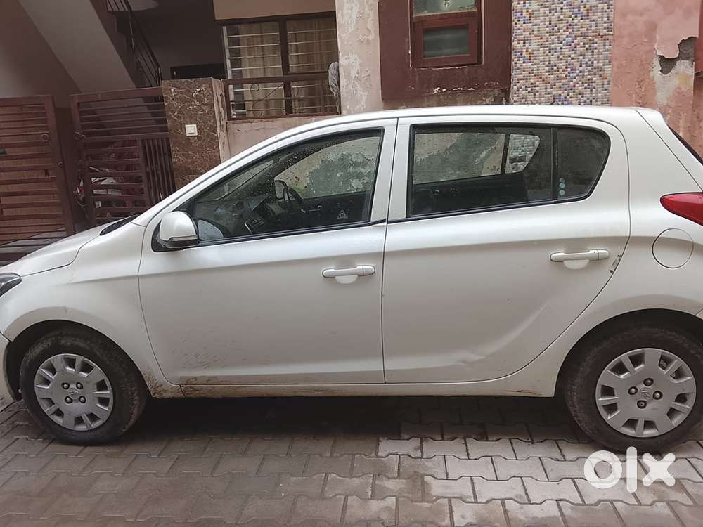 Hyundai Car Manual 2013