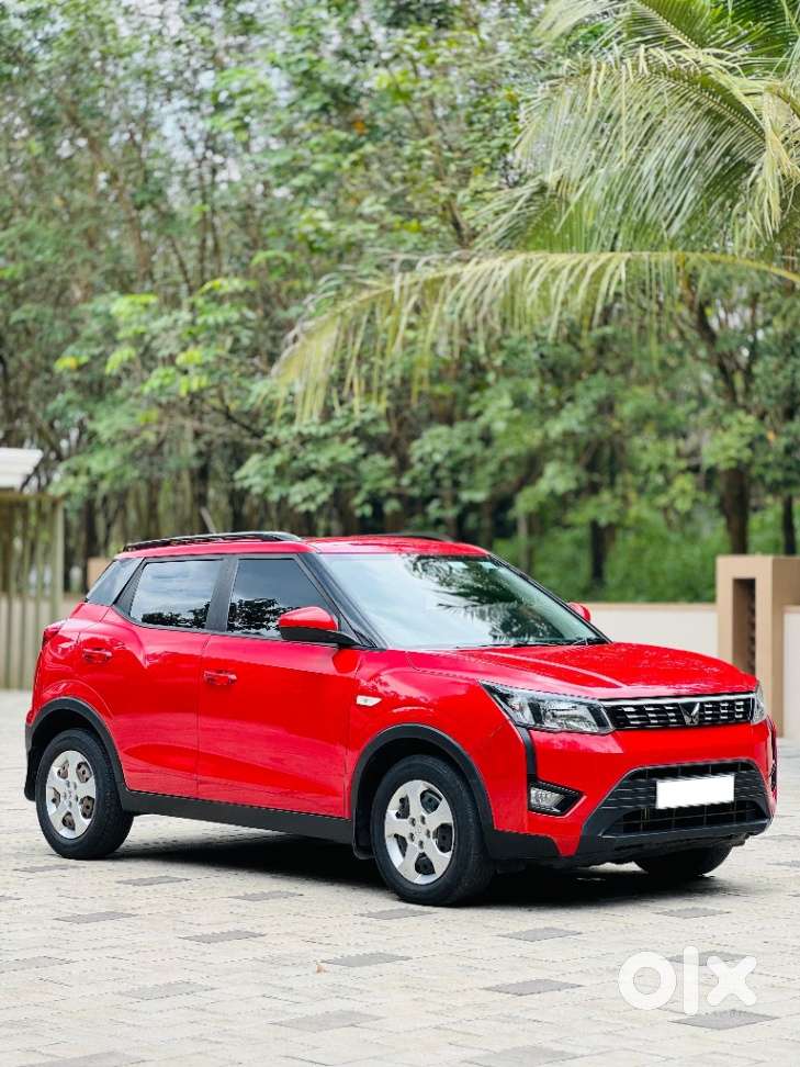 Mahindra Xuv300 W6 Amt Diesel, 2023, Diesel