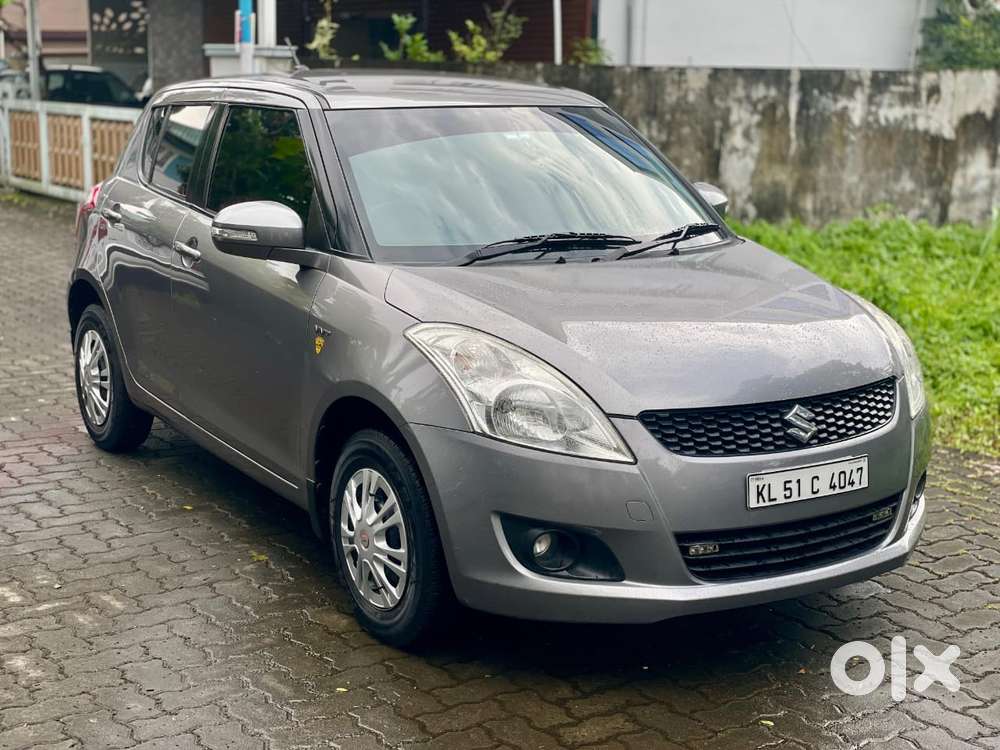 Maruti Suzuki Swift Vxi, 2012, Petrol
