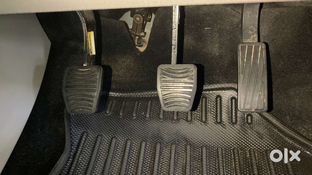 Mahindra Xuv300 W8 Option, 2022, Petrol