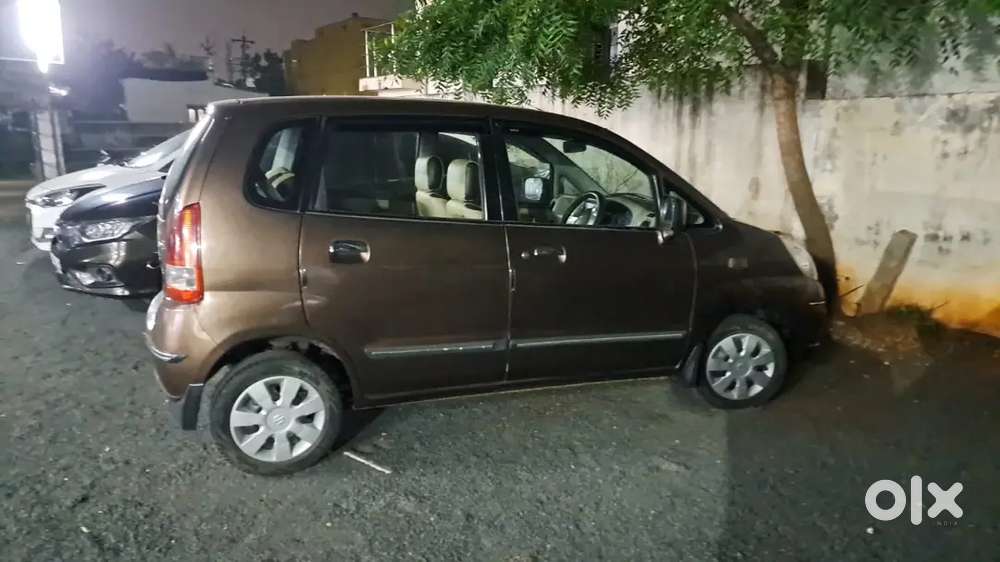 Maruthi Suzuki Zen Vxi Estilo ,top End Modal, Colour:- Dusky Brown