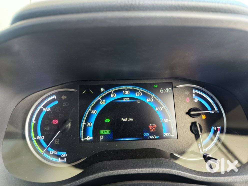 Toyota Innova Hycross 2.0 Zx Hybrid 7 Str, 2025, Petrol