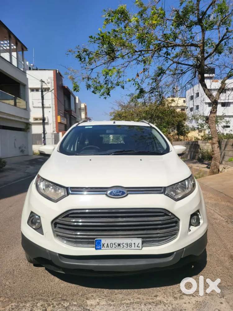 Ford Ecosport Titanium (cars 24 & Spinny Stay Away)