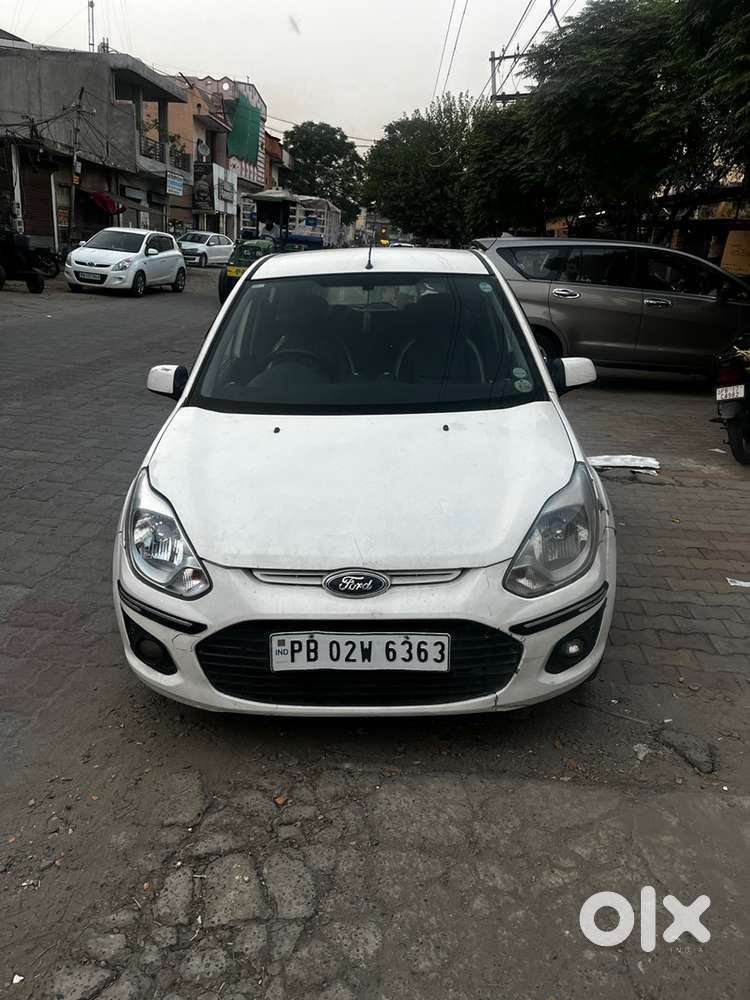 2012 Ford Figo Zxi Petrol 1.2 Diesel
