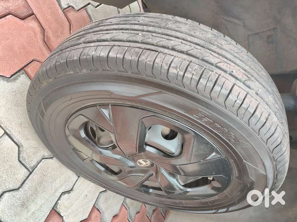 Tata Punch, 2023, Petrol