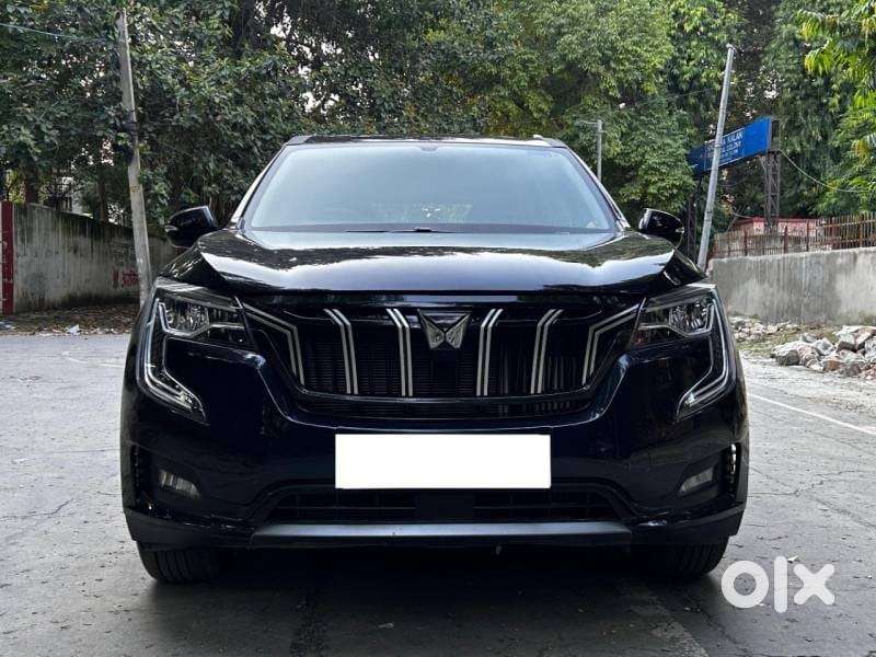 Mahindra Xuv700 2.0 Ax 5 Petrol At Str, 2023, Petrol