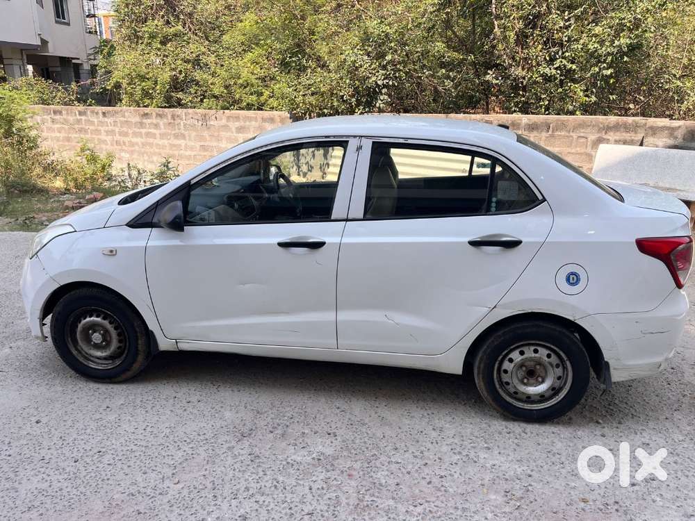 Hyundai Xcent 2018  Yellow Plate  Good Mileage  Immediate Sale