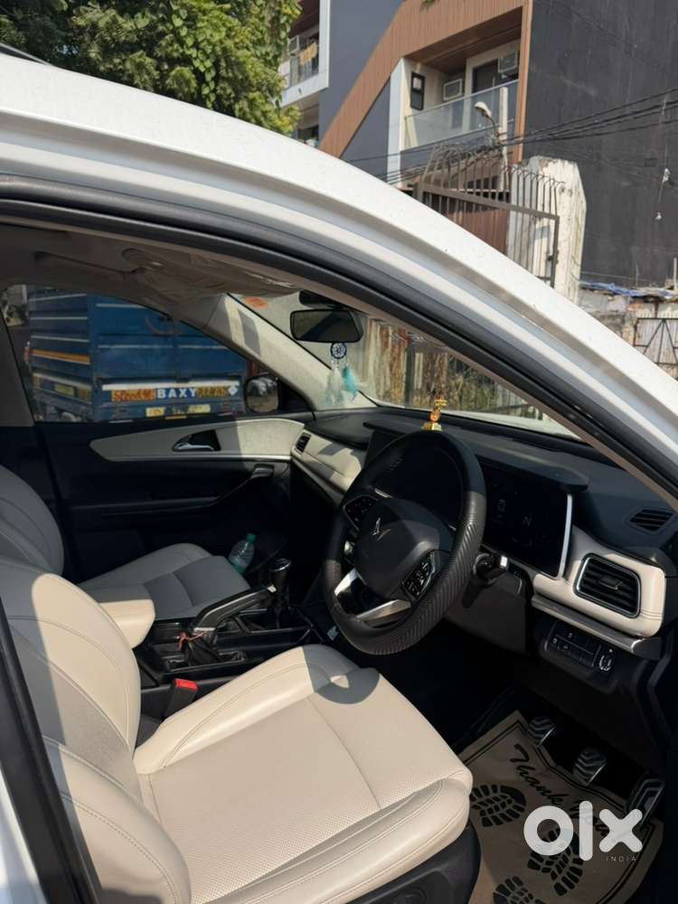 Mahindra Renault Logan 4