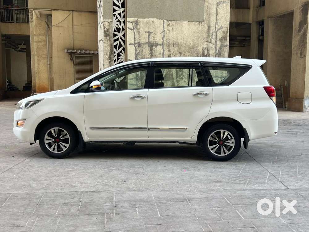 Toyota Innova Crysta 2.4 G Mt 7 Str, 2021, Diesel