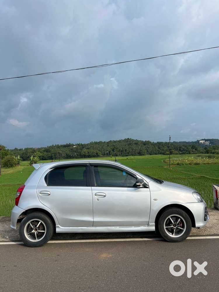 Toyota Etios Liva 2012