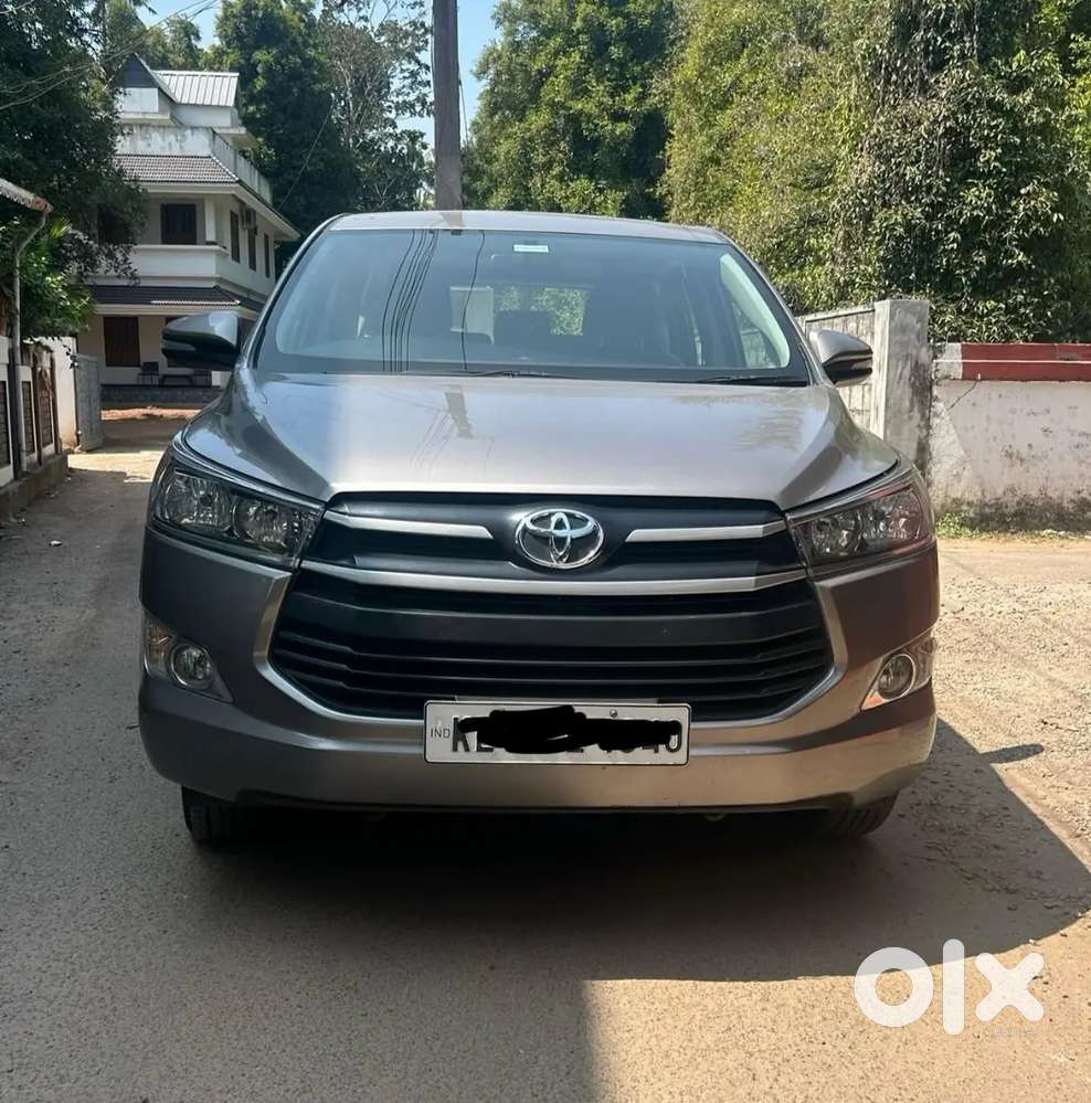 Toyota Innova Crysta G 2016