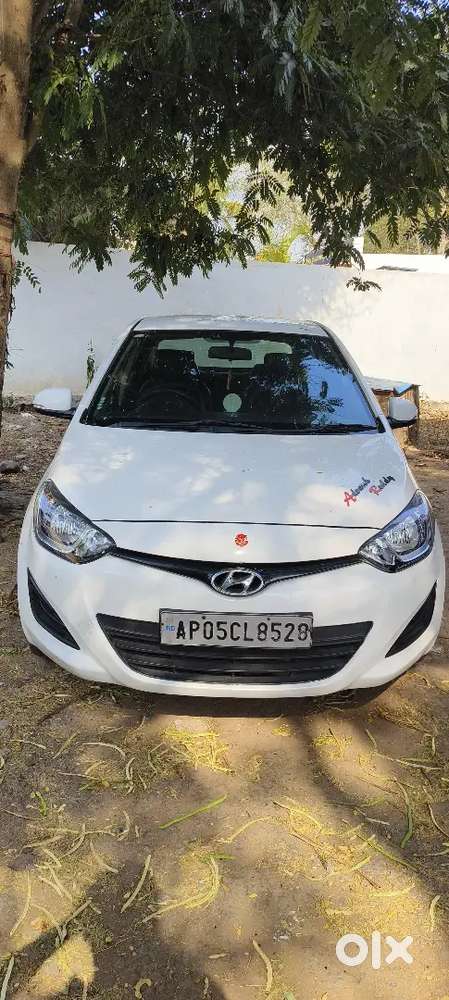 2013 Hyundai I20 Diesel – Well Maintained Premium Hatchback For Sale