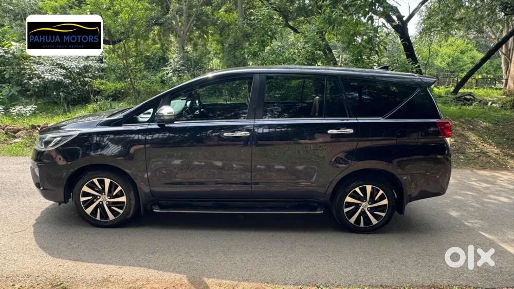 Toyota Innova Crysta 2.7 Zx At, 2022, Petrol