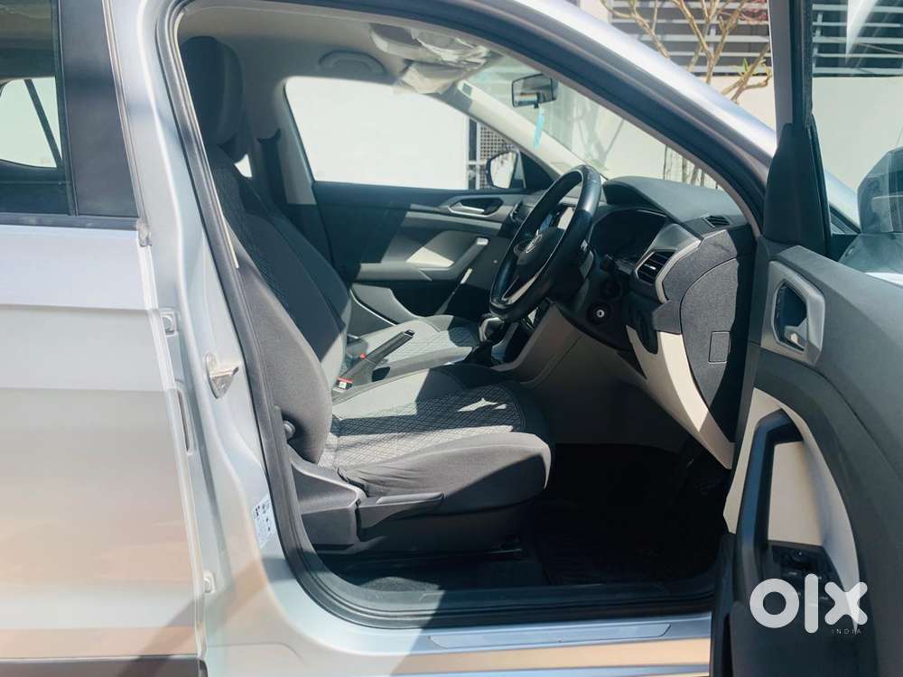 Volkswagen Taigun 1.0 Tsi Highline At, 2022, Petrol