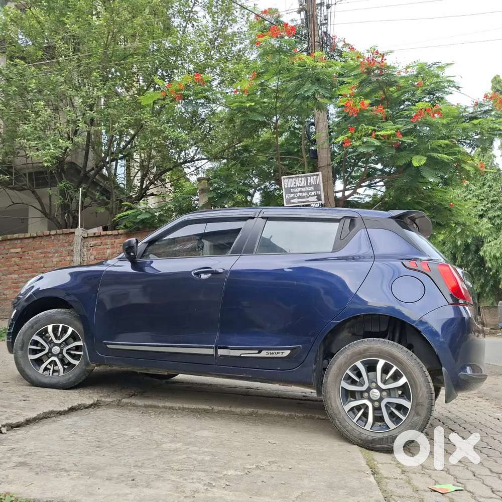 Maruti Suzuki Swift 2022 Petrol 47810 Km Driven