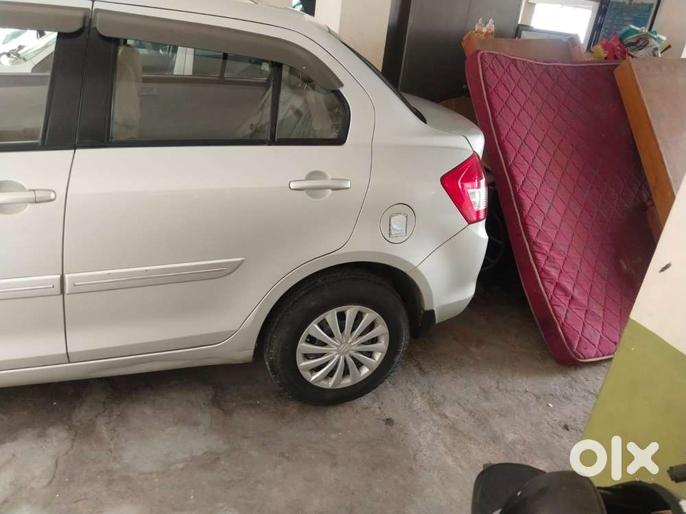 Maruti Suzuki Swift Dzire Vxi Optional, 2017, Petrol