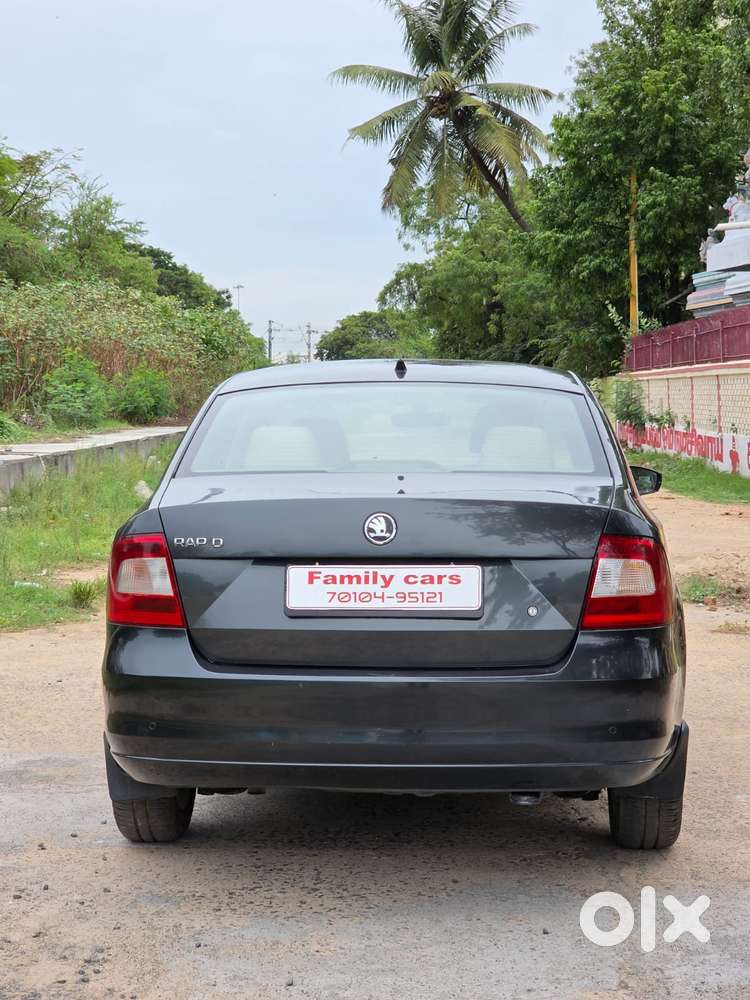 Skoda Rapid [ ] 1.6 Style Plus Mpi At, 2016, Petrol