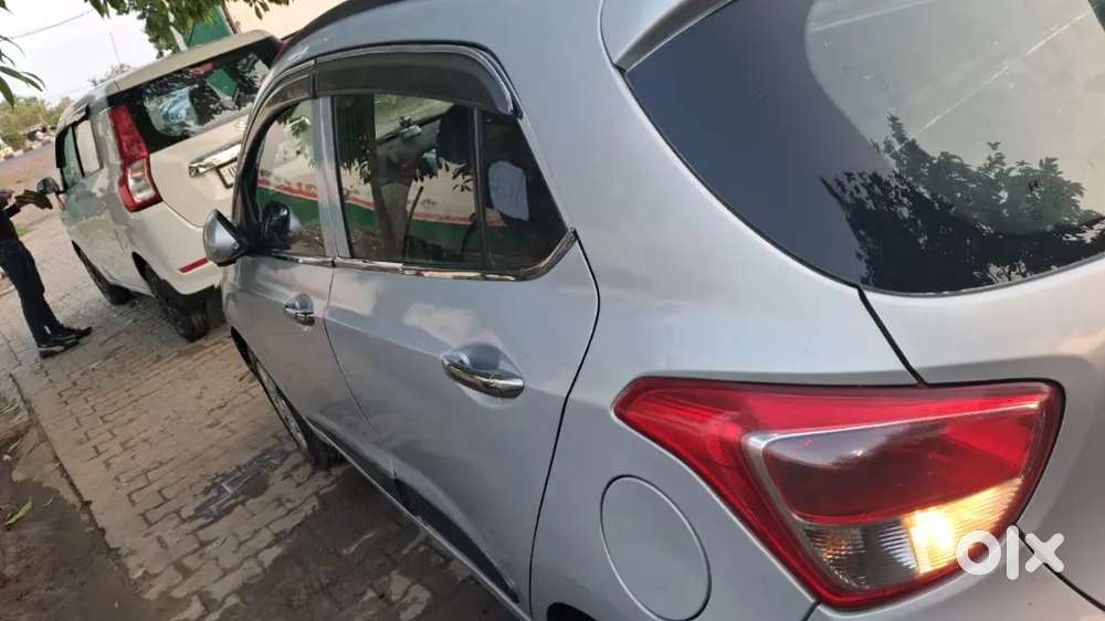 Hyundai Grand I10 2014 Cng & Hybrids 120000 Km Driven