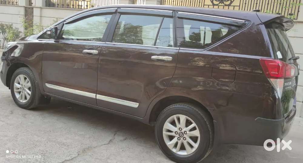 Toyota Innova Crysta 2016