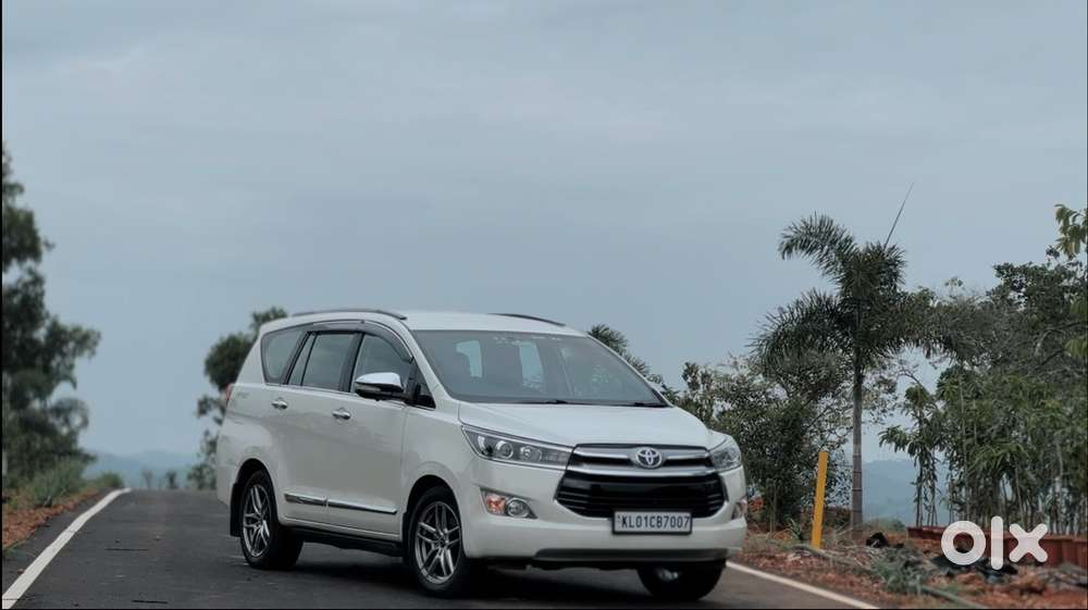 Toyota Innova Crysta 2017