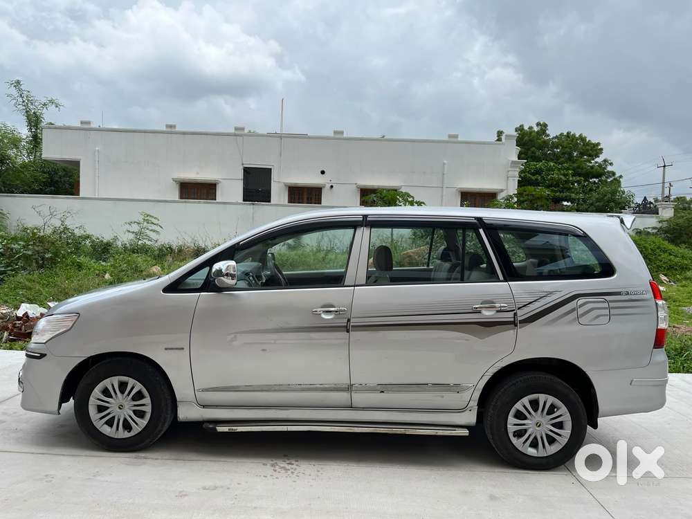 Toyota Innova 2.5 G (diesel) 8 Seater, 2011, Diesel