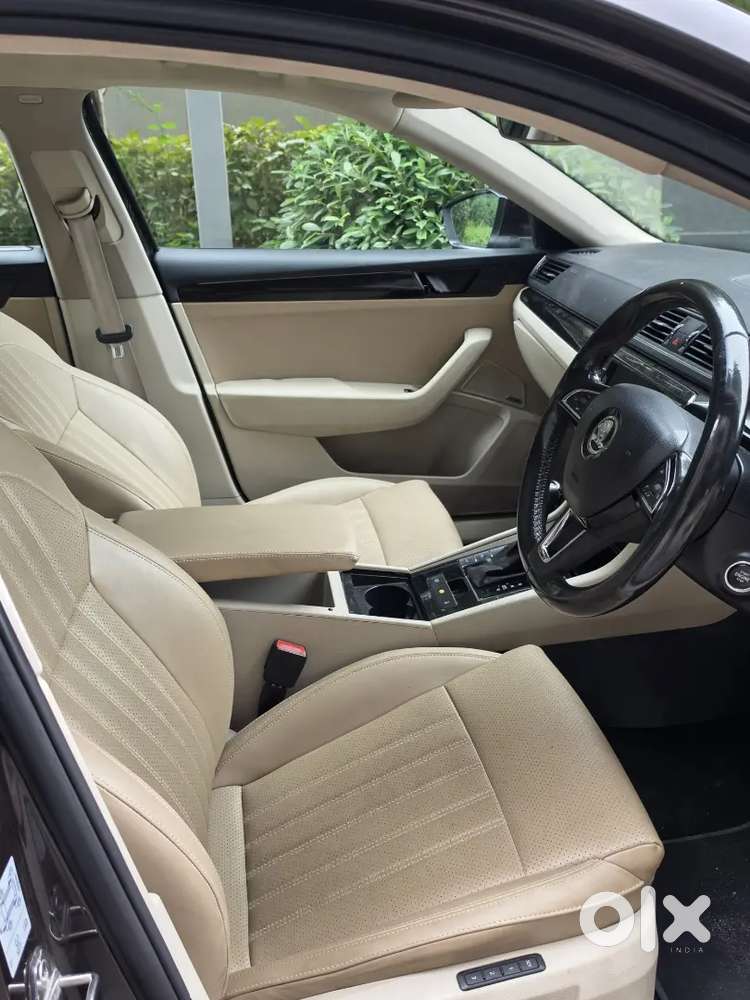 Skoda Superb 2017 L&k Automatic Petrol 83000 Km