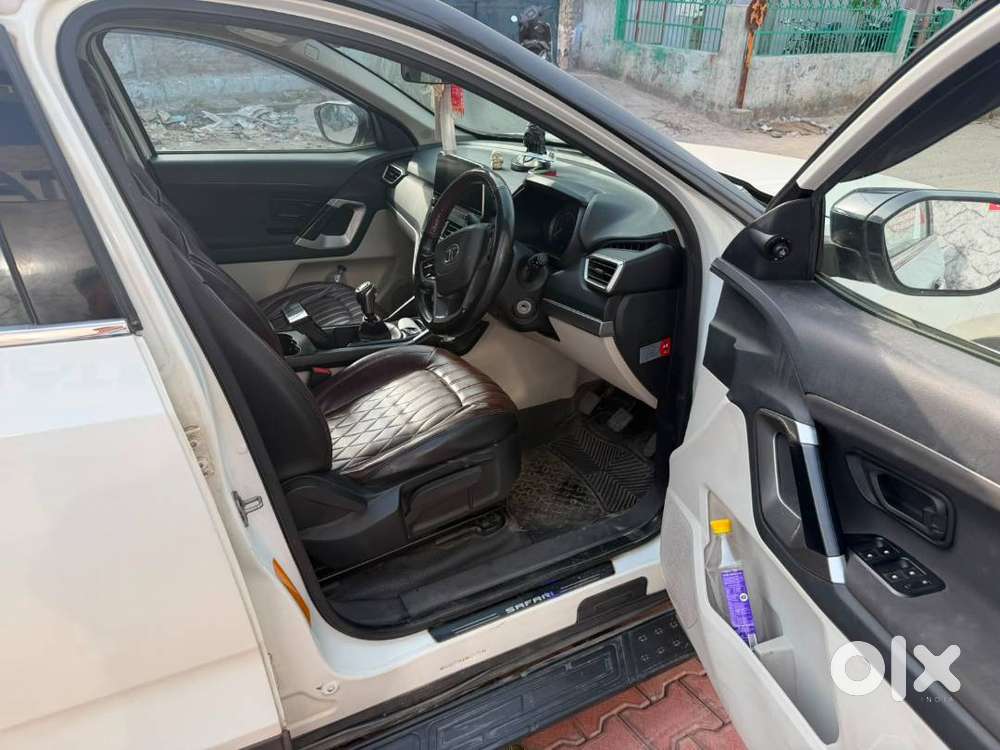 Safari 2022 White Color No Major Scratch , Hid Installed