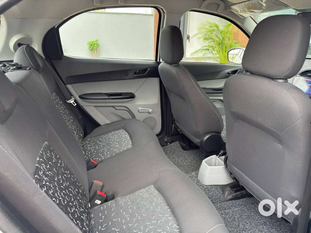 Tata Tiago 1.05 Revotorq Xe, 2024, Petrol