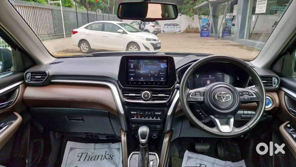 Toyota Urban Cruiser Hyryder 1.5 V Hybrid, 2023, Petrol