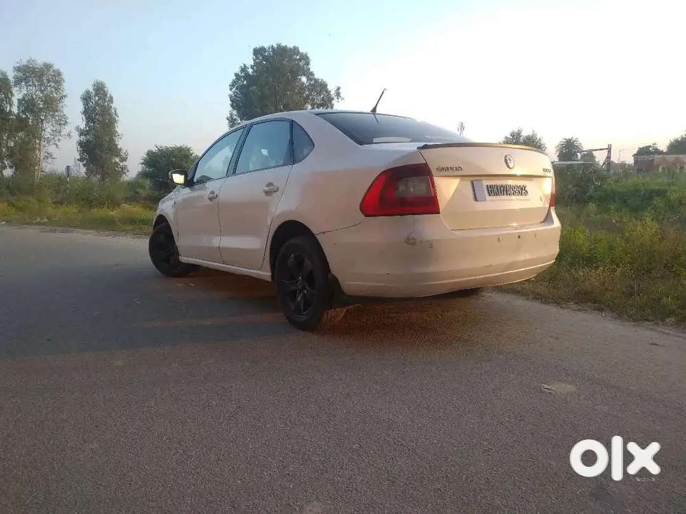 Skoda Rapid Active 2013