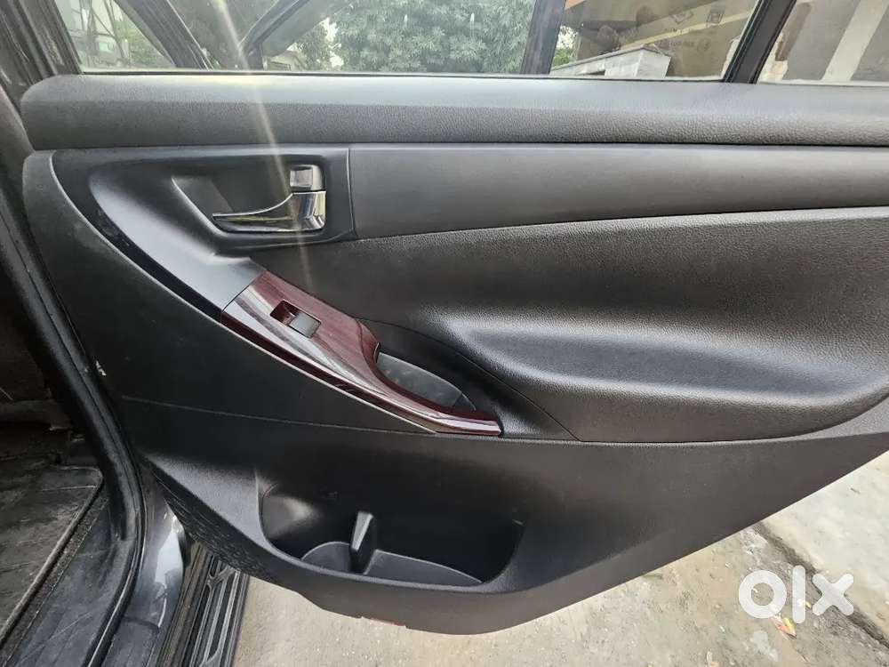 Toyota Innova Crysta 2021