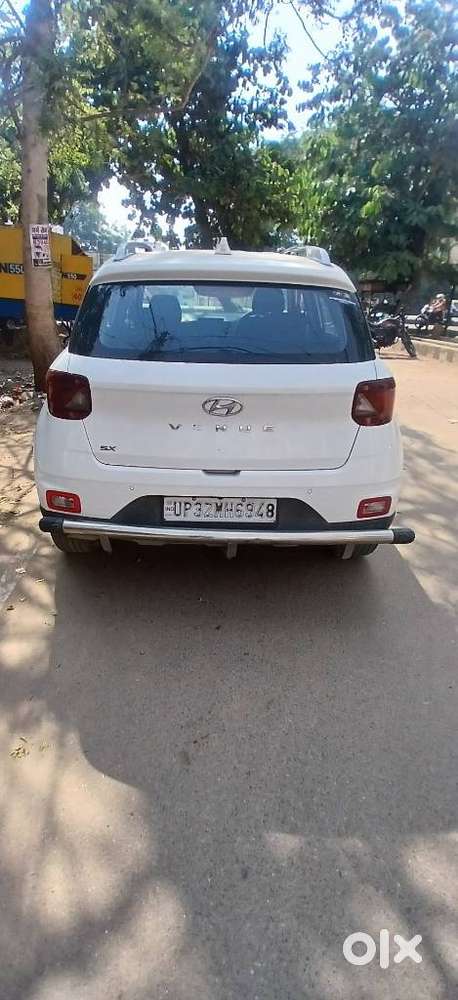 Hyundai Venue Sx (o) Mt 1.5 Diesel, 2021, Diesel