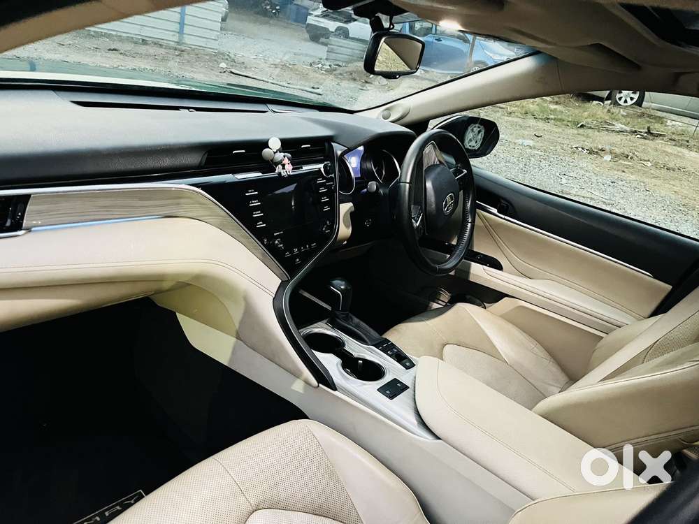 Toyota Camry, 2020, Petrol