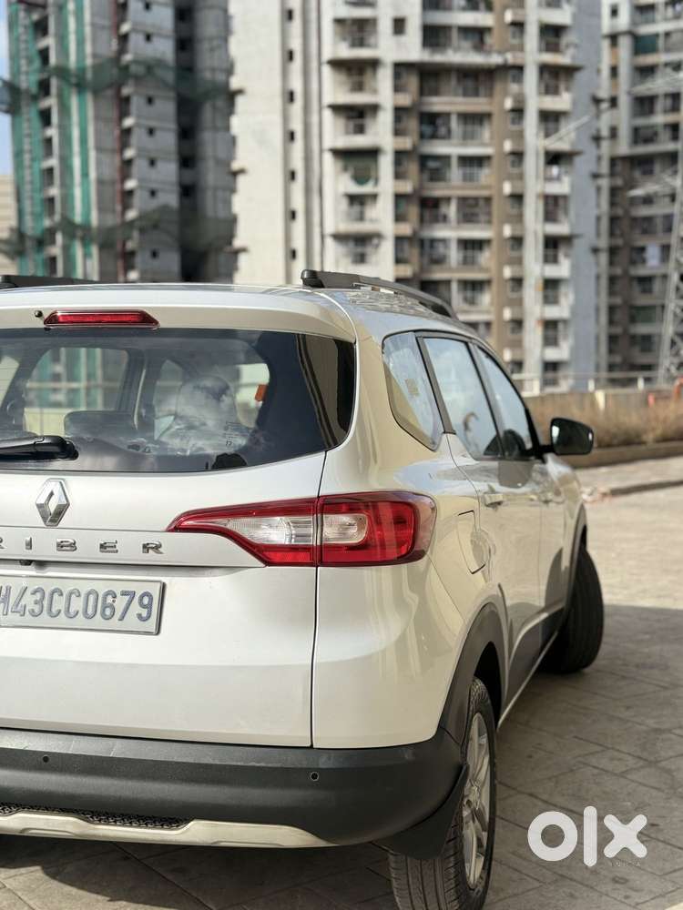 Renault Triber Rxz, 2022, Petrol