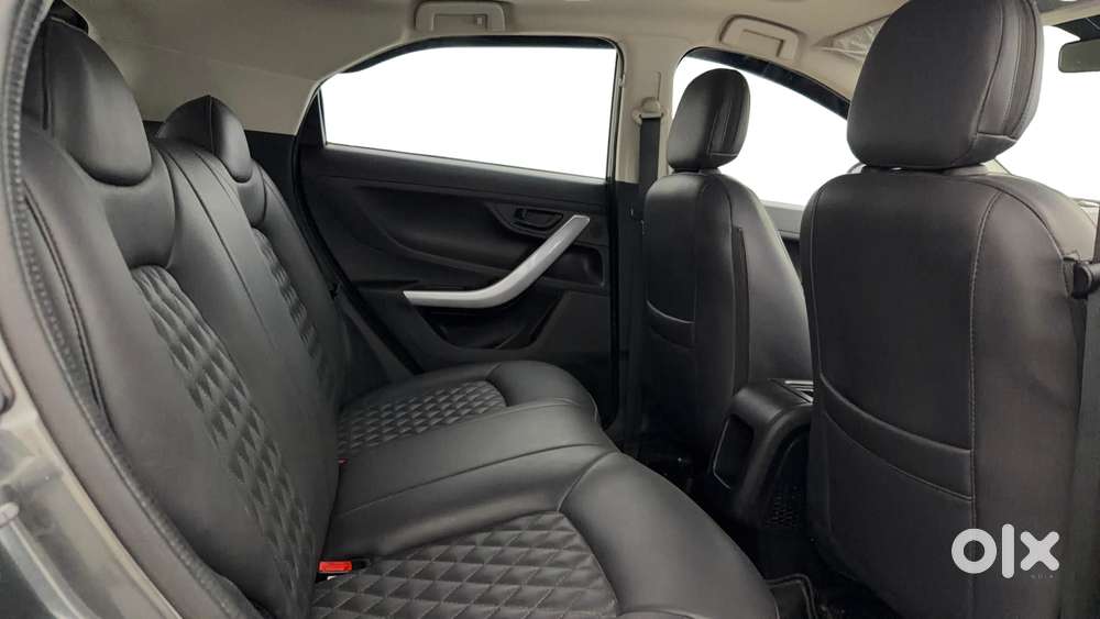 Tata Nexon 1.2 Revotron Xm (s), 2023, Petrol