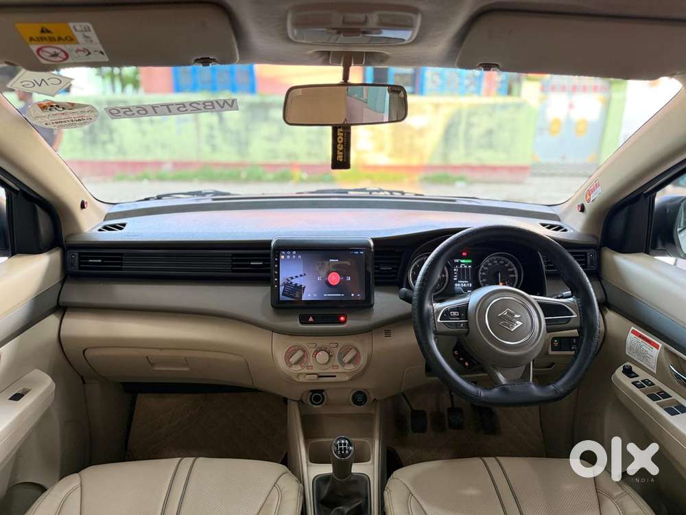 Maruti Suzuki Ertiga Vxi (o) Cng, 2025, Petrol