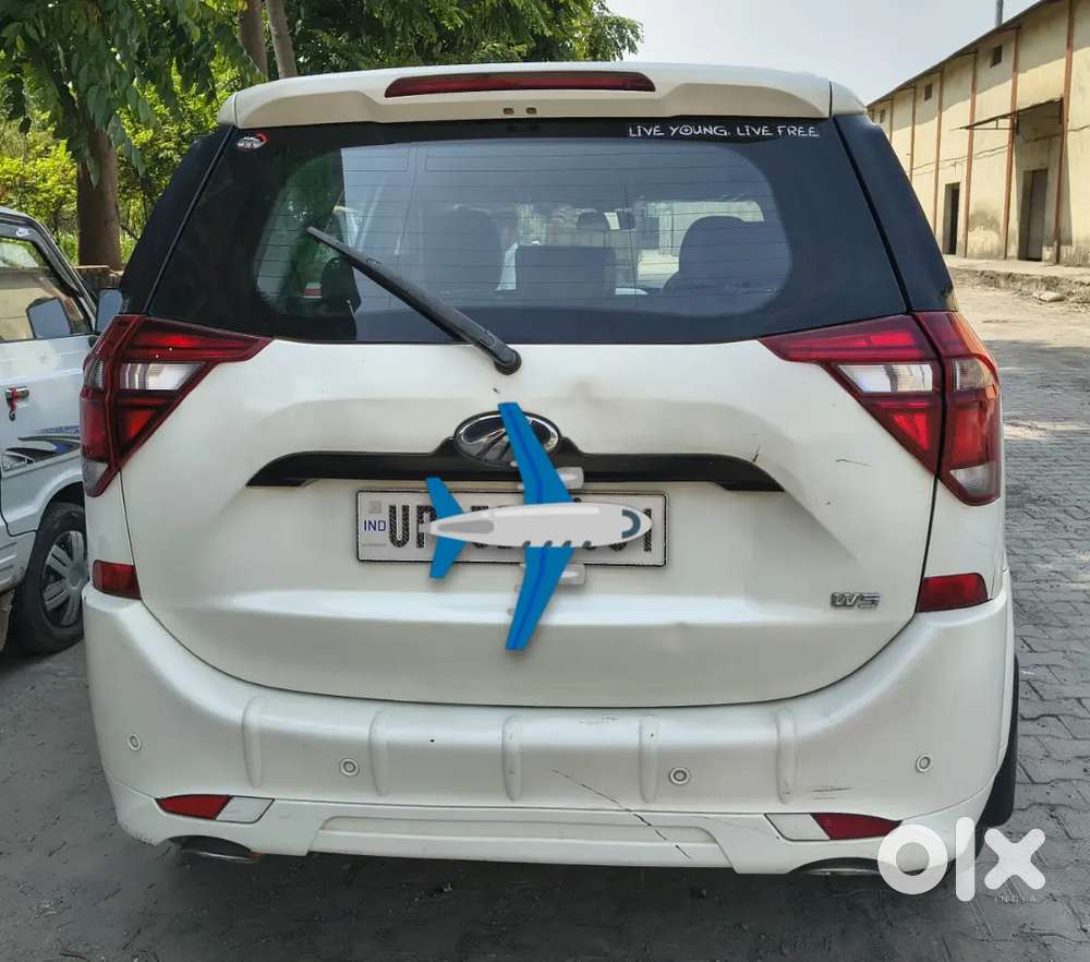 Mahindra Xuv500 2021