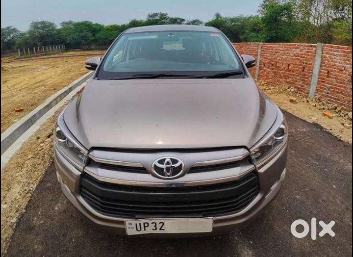 Toyota Innova Crysta 2.4 Vx Mt, 2016, Diesel