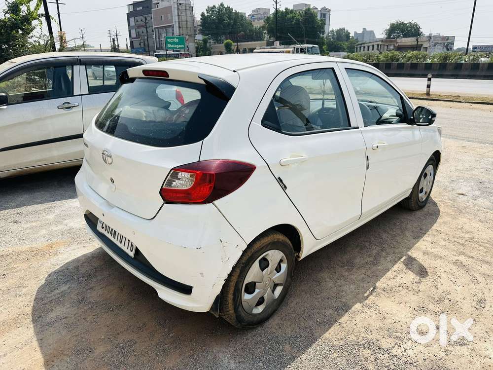 Tata Tiago 1.05 Revotorq Xt, 2022, Petrol