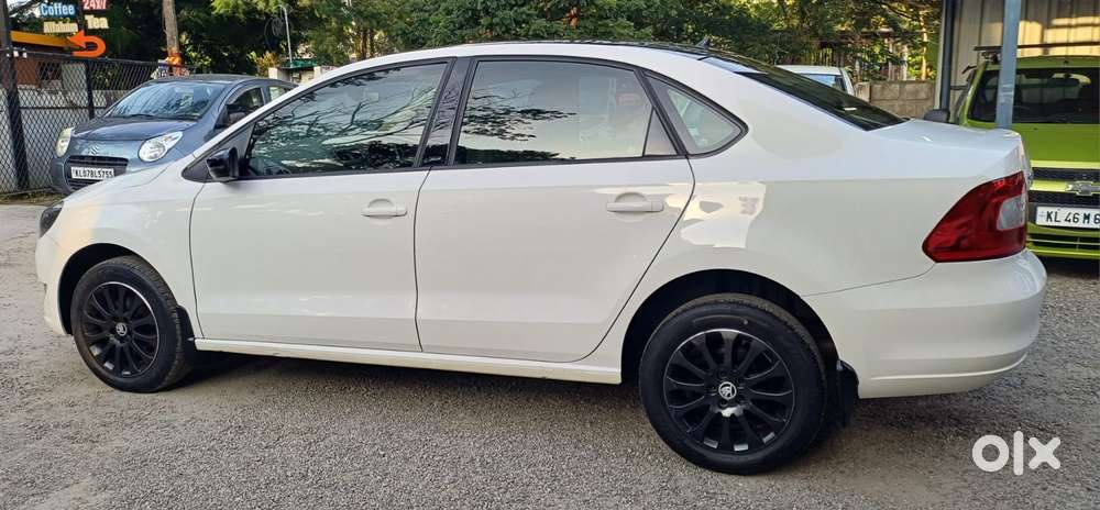 Skoda Rapid 1.6 Mpi Style Plus Black Package, 2016, Petrol