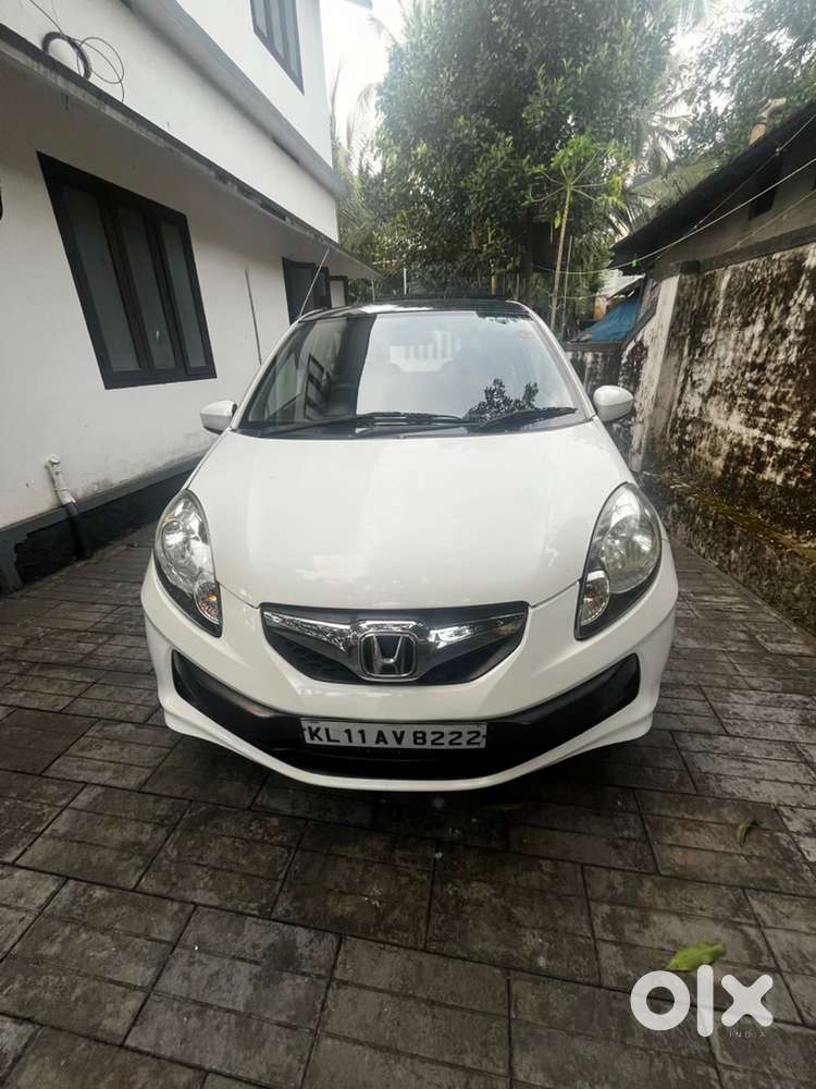 Honda Brio 2014 Petrol Well Maintained