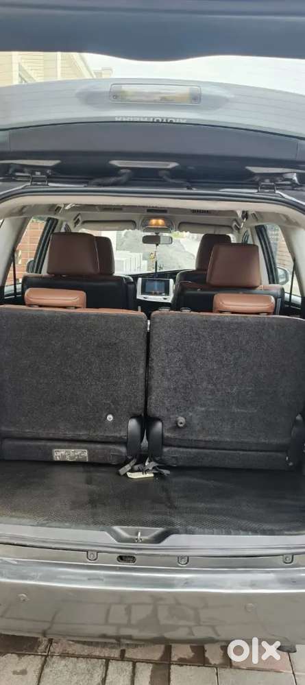 Toyota Innova Crysta 2.8 Z