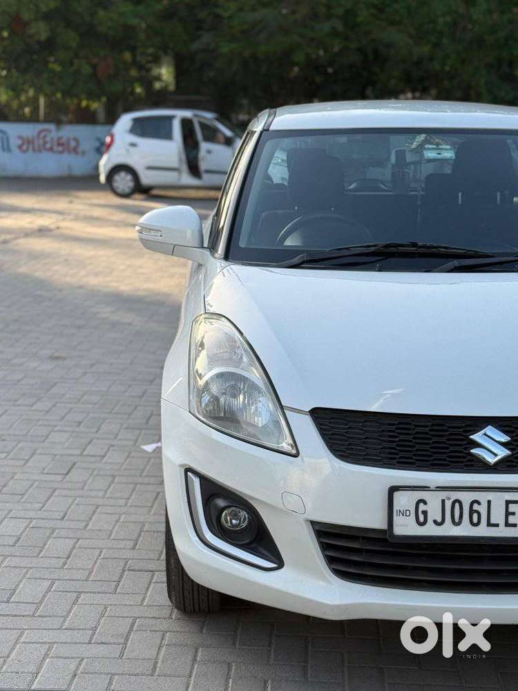 Maruti Suzuki Swift Vxi + Manual, 2018, Petrol