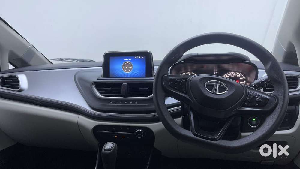 Tata Altroz 1.2 Xt, 2023, Petrol