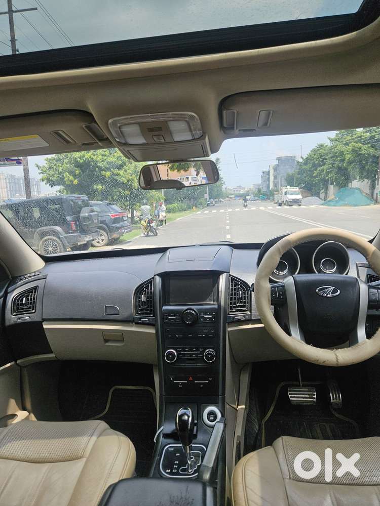 Mahindra Xuv500 At W10 Fwd, 2016, Diesel