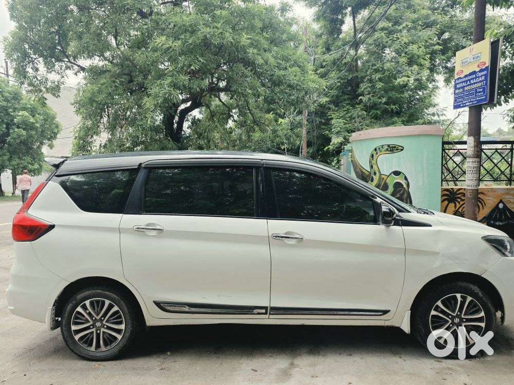 Maruti Suzuki Ertiga Zxi (o) Cng [ ], 2024, Petrol